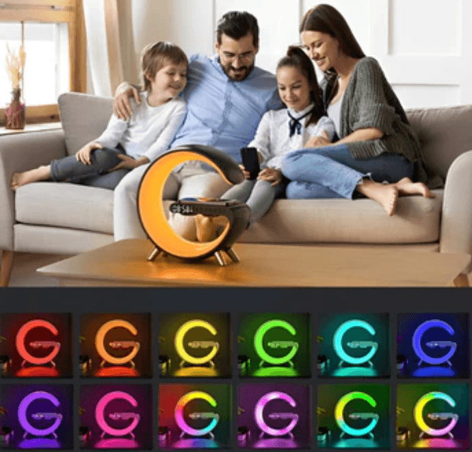 SpectraCharge® - Seu Despertador LED RGB com Carregamento por Indução para Todos os Telefones com Suporte a Carregamento Sem Fio - Universe Shopping